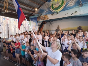 «Встречаем вместе День России»