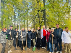 Субботник во Дворце!