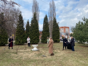 Во Дворце детского творчества состоялся субботник