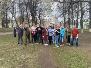 Субботник в преддверии праздника