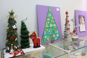 Выставка новогоднего творчества «Ёлочка-2026»